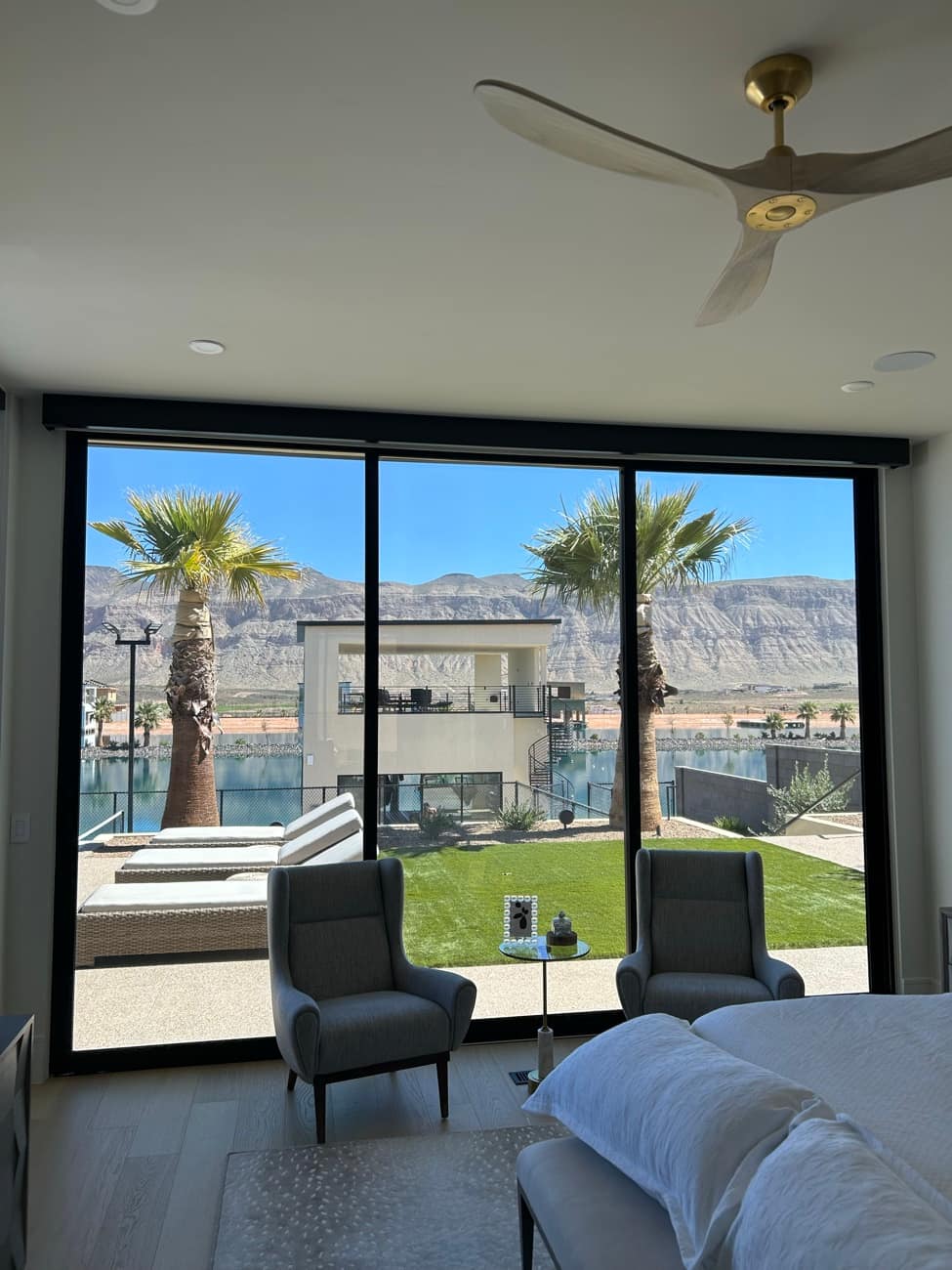 Streak-free glass framing Southern Utah red-rock mountains